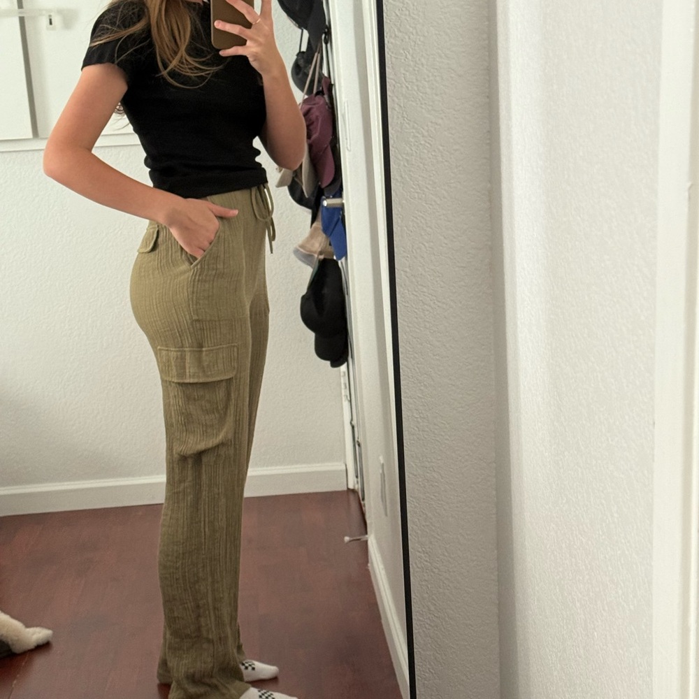 Blu Pepper Tan Trousers High-Waisted Relaxed Fit